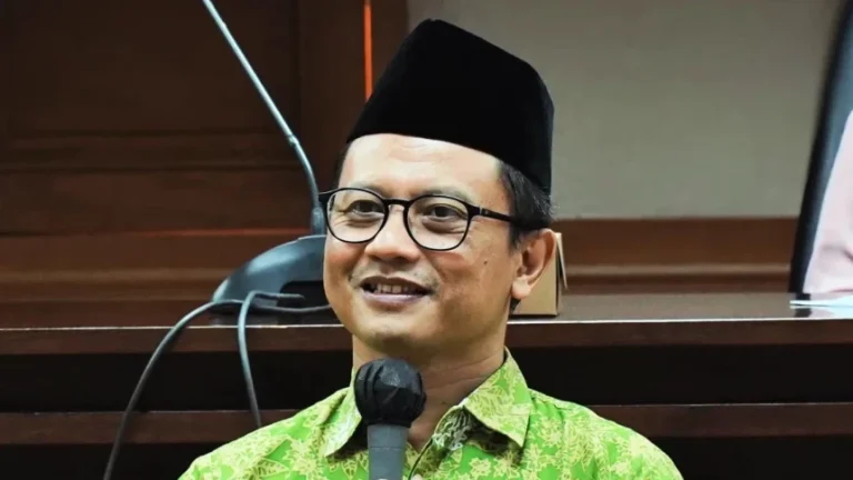 Dr. Bahrul Fuad Tegaskan Ilmu yang Merangkul Sesama Akan Menjadi Cahaya Peradaban